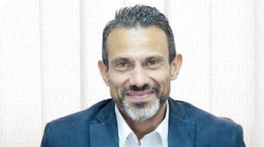 مدحت إسماعيل رئيس تسويق ومبيعات سيارات كيا 